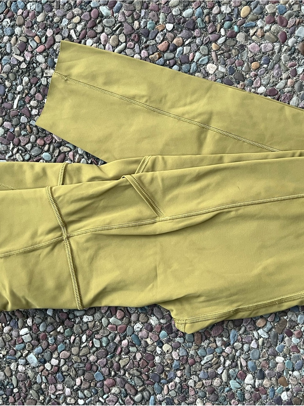 Lululemon Fast & Free Yellow-Green Athletic Leggings size 4